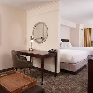 Queen Suite
